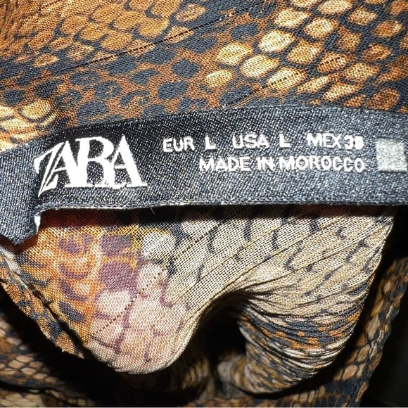 Zara Animal Print Cropped Long Sleeve Semi Sheer Shirt Size Large - Picture 6 of 7